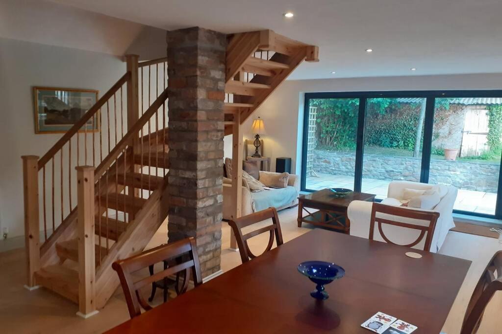 Characterful Cottage Adjacent To An Orchard Brockley ภายนอก รูปภาพ